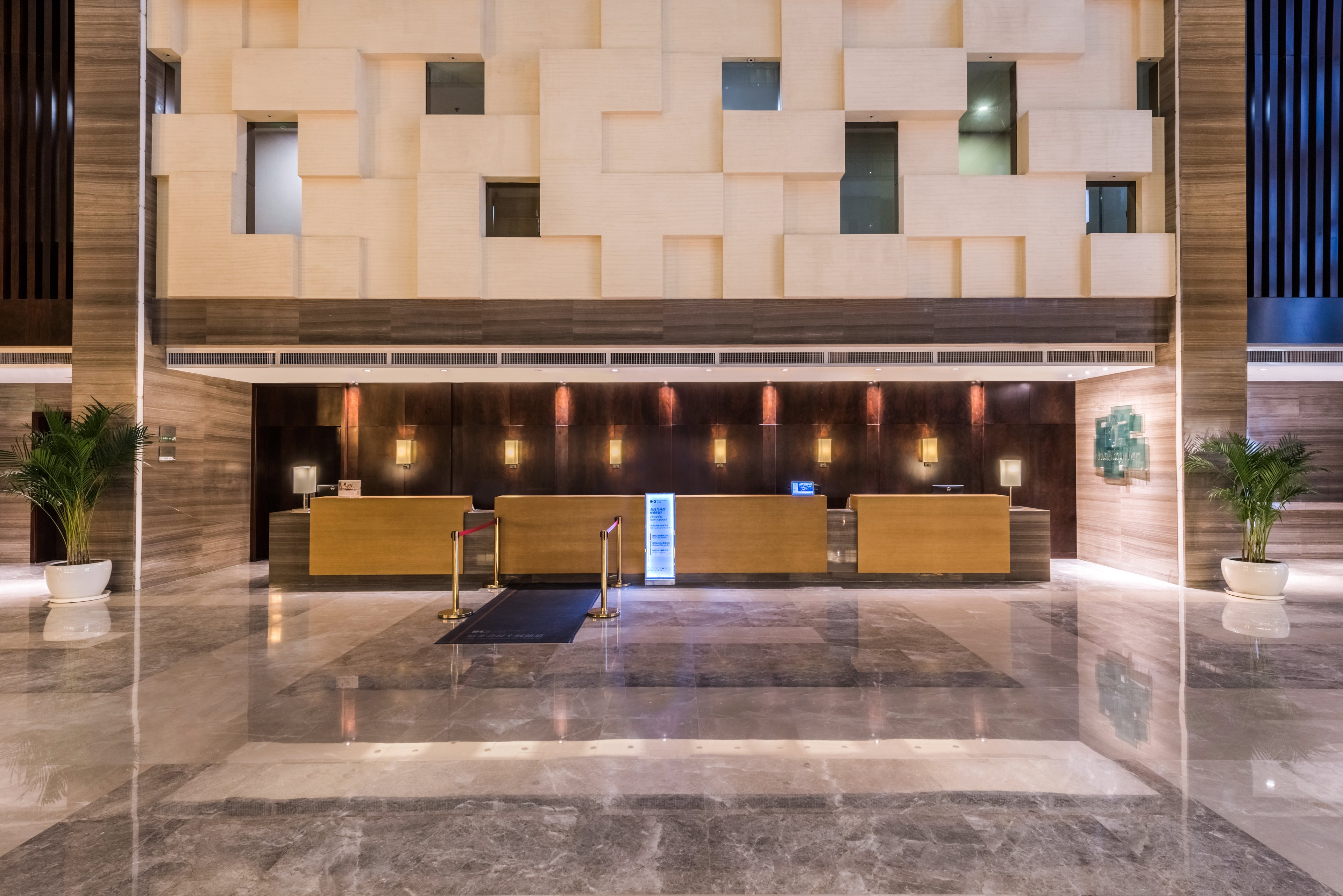 Holiday Inn Xian Big Goose Pagoda 7/50