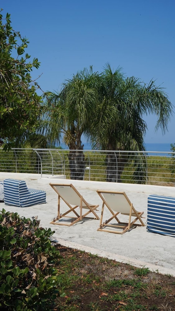 Infinity Resort Tropea 51/58