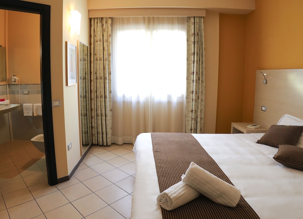 Janus Hotel 43/69