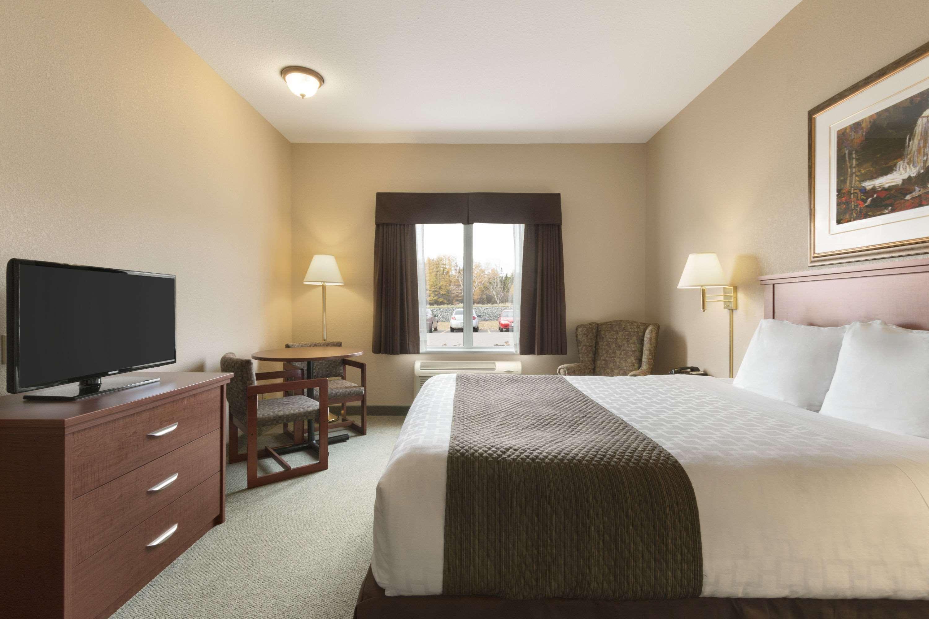 Room, King Bed