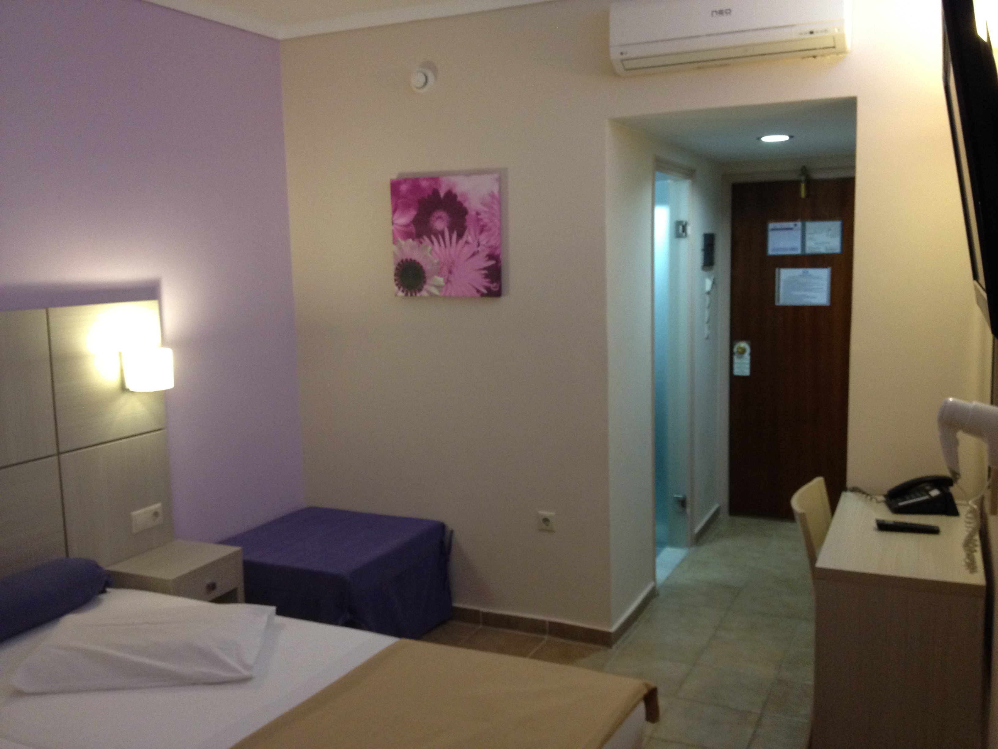 Imperial Hotel And Apartments 19/33