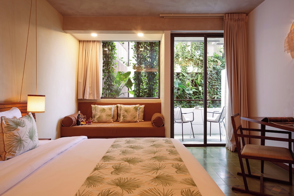 Penh House Hotel 27/74