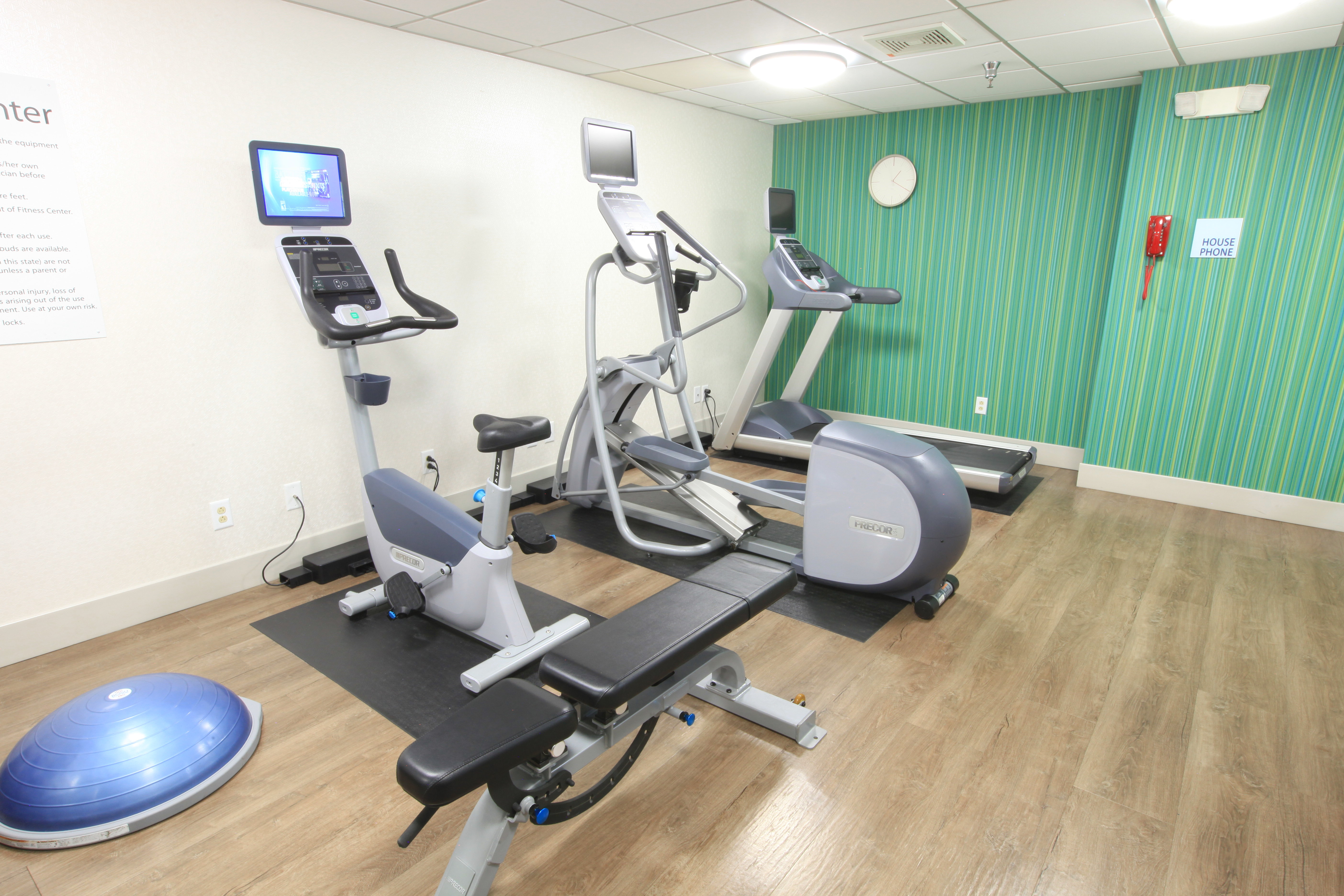 Holiday Inn Express Hotel Suites Chattanooga Hixson 46/75