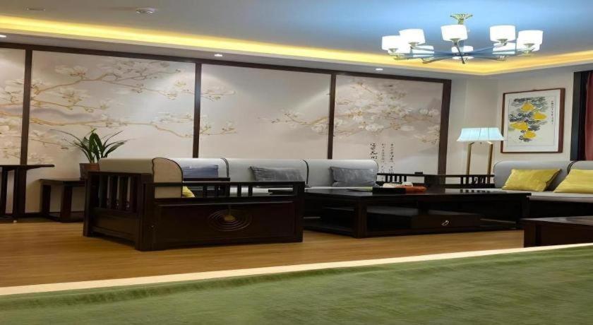 GreenTree Inn Datong High-speed Railway Station Wanda Plaza Fangte Express Hotel 32/48