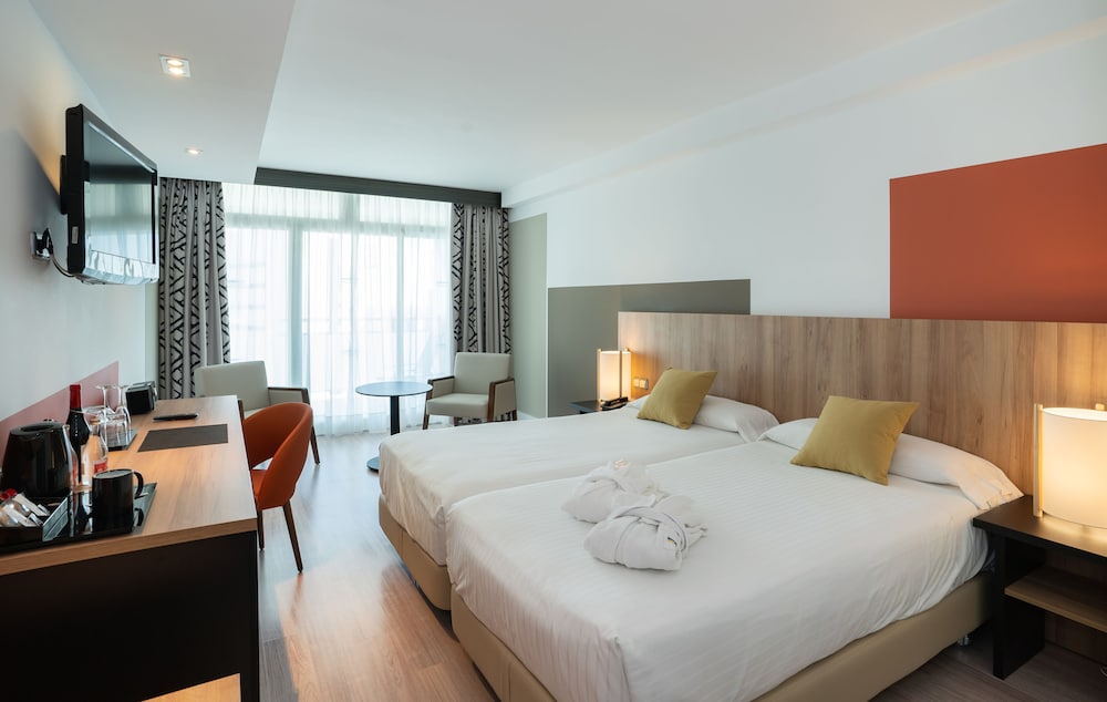 Medplaya Hotel Flamingo Oasis 4/30