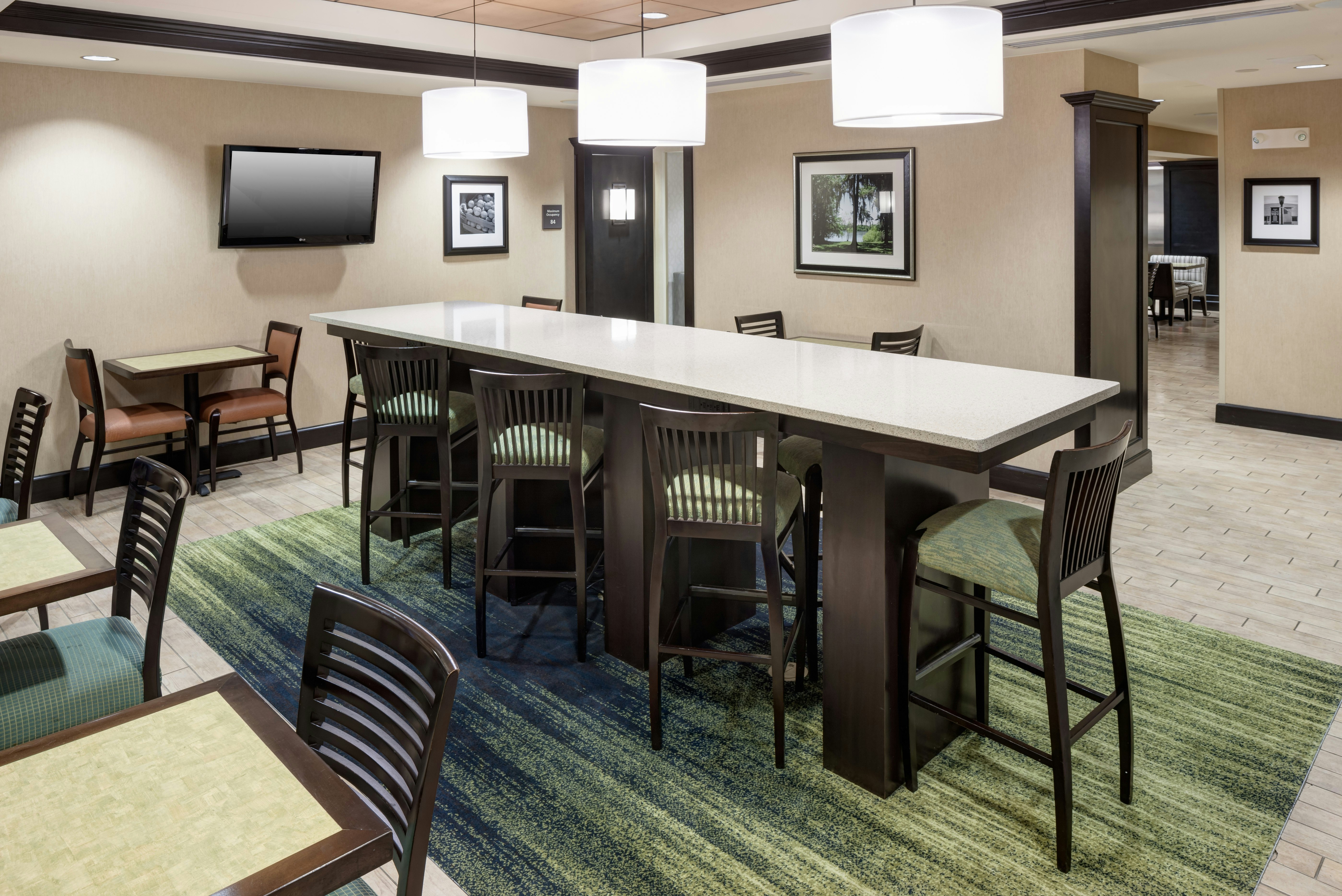 Hampton Inn & Suites Gainesville Downtown 33/55