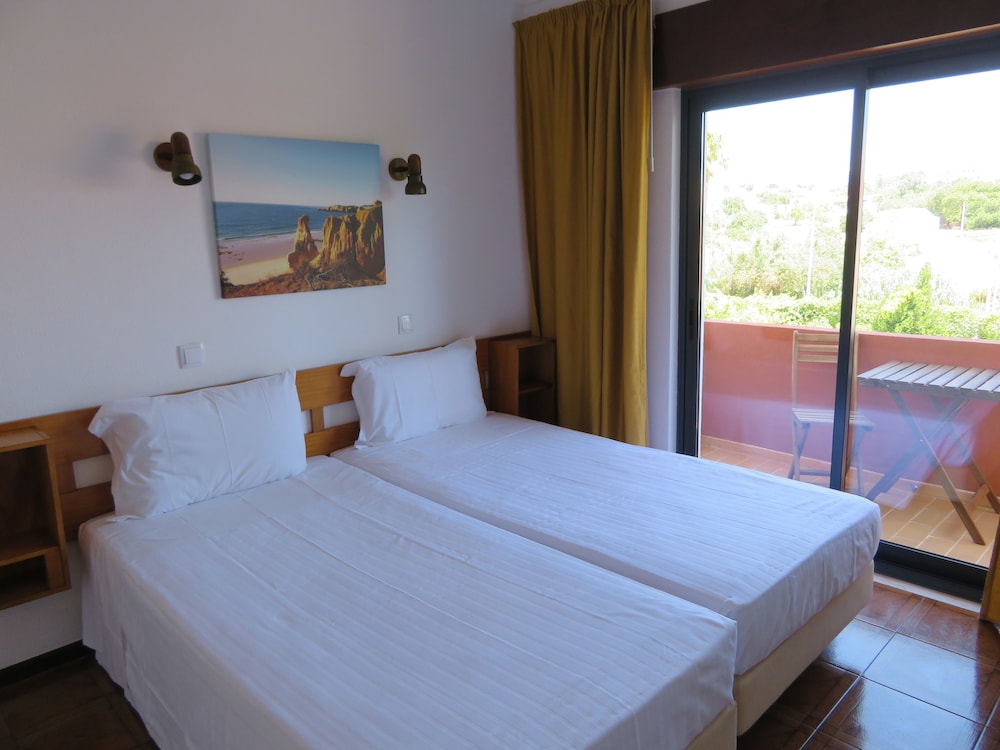 Hotel Alcaide 28/75