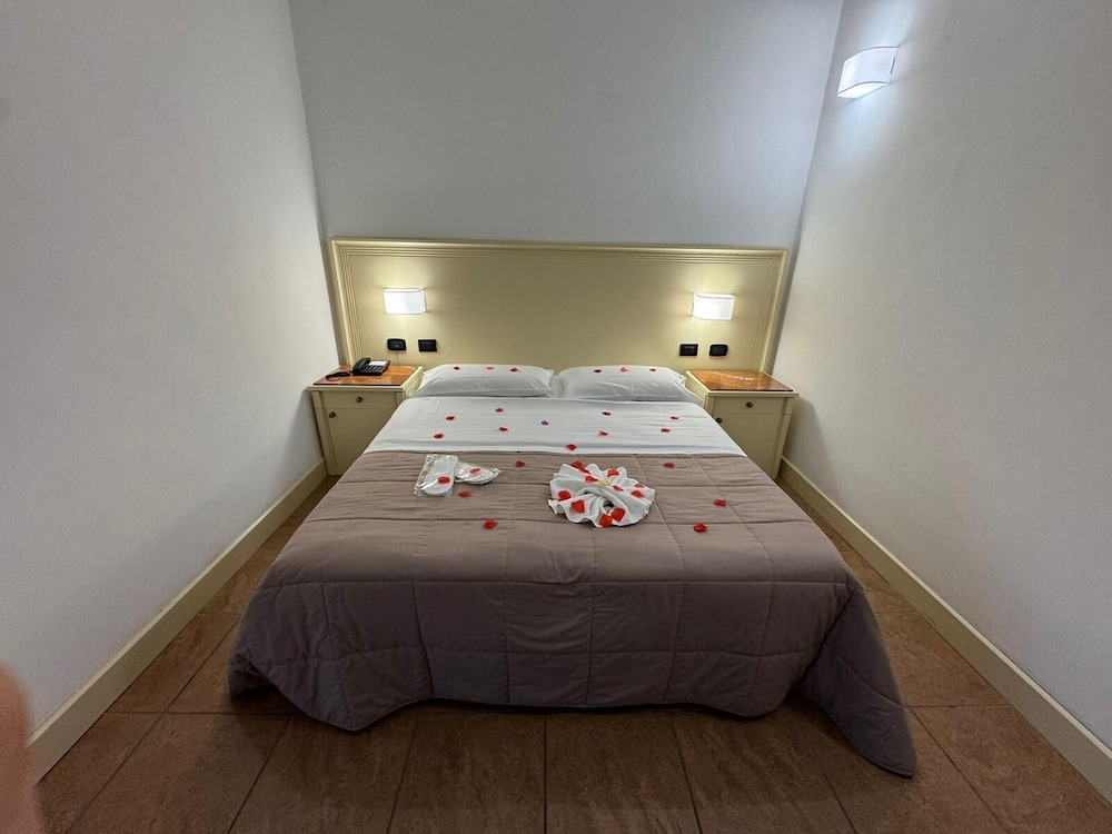 Hotel Giulia 31/74