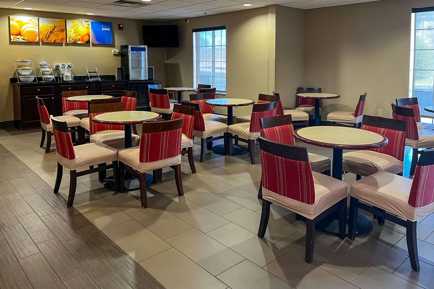 Comfort Suites Gadsden Attalla 6/9