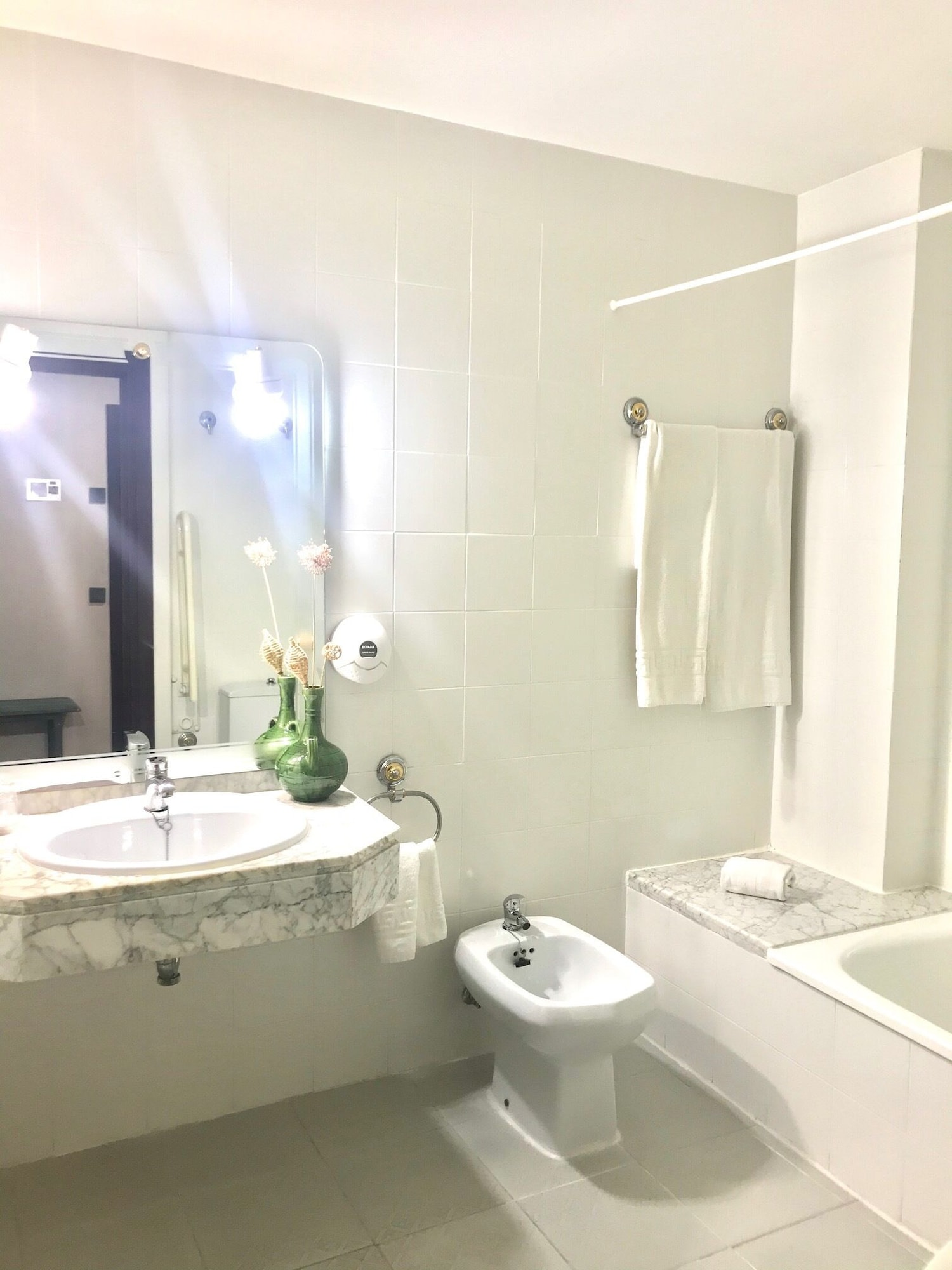 غرفة بسرير كوين، Hotel Almagro 4/4