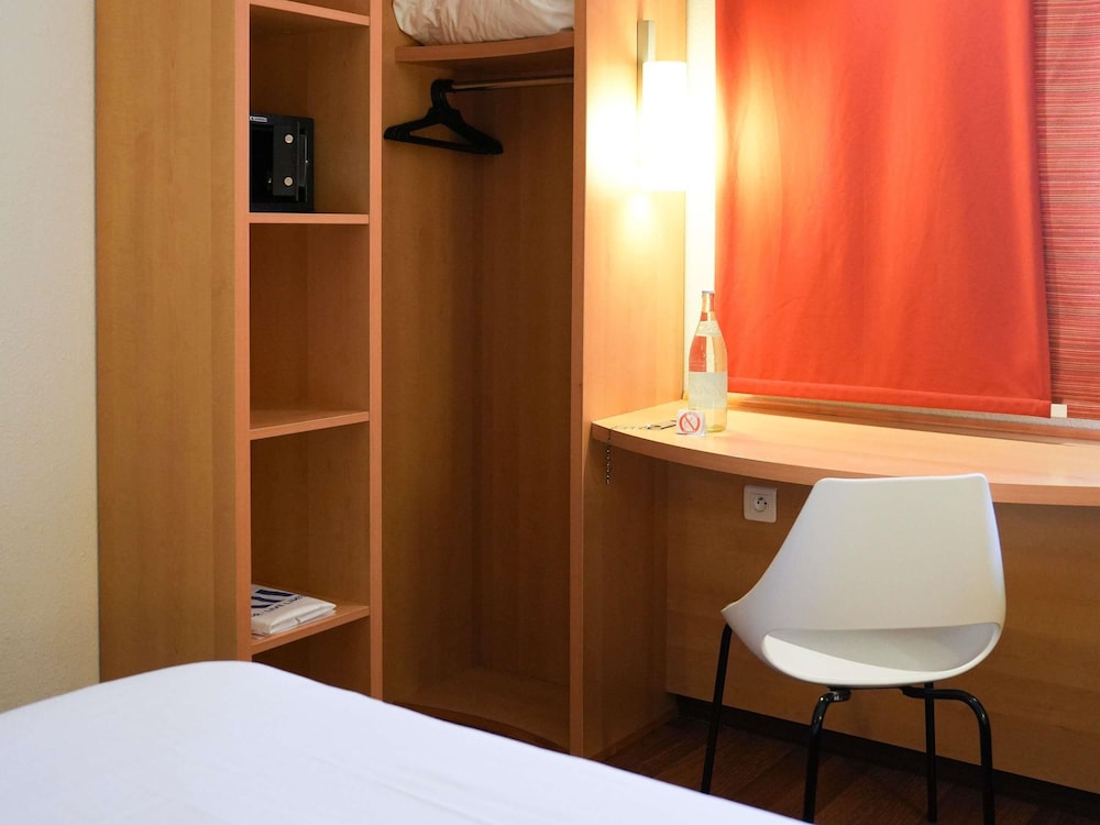 Ibis Tunis 28/70