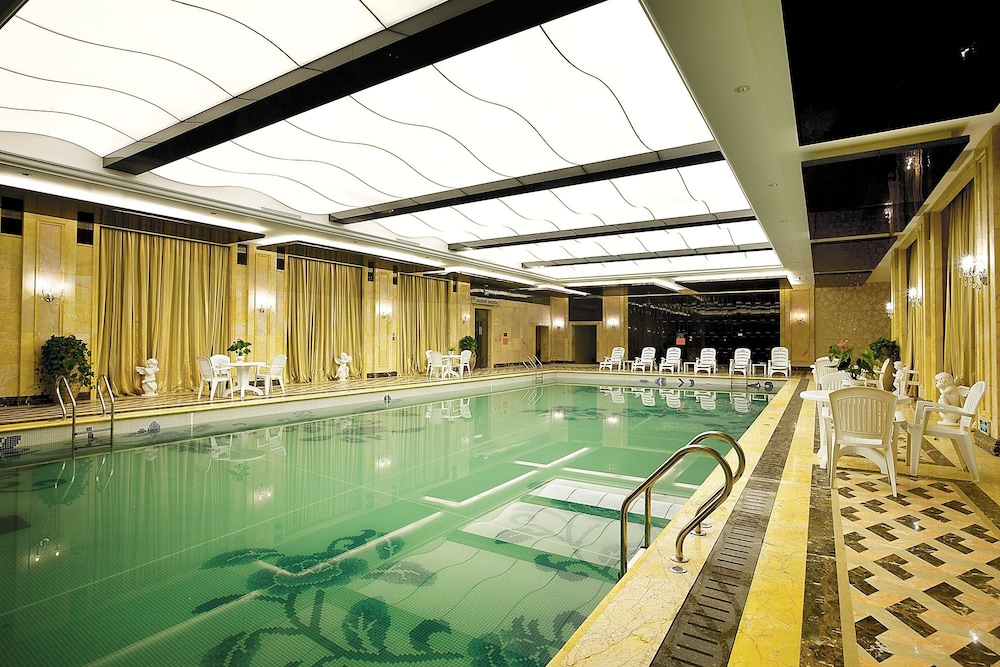 Country Garden Chizhou Phoenix Hotel 3/60