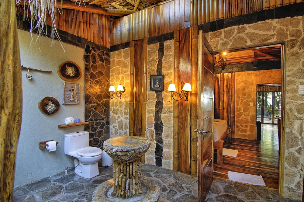 Ocho Artisan Bungalows 79/80