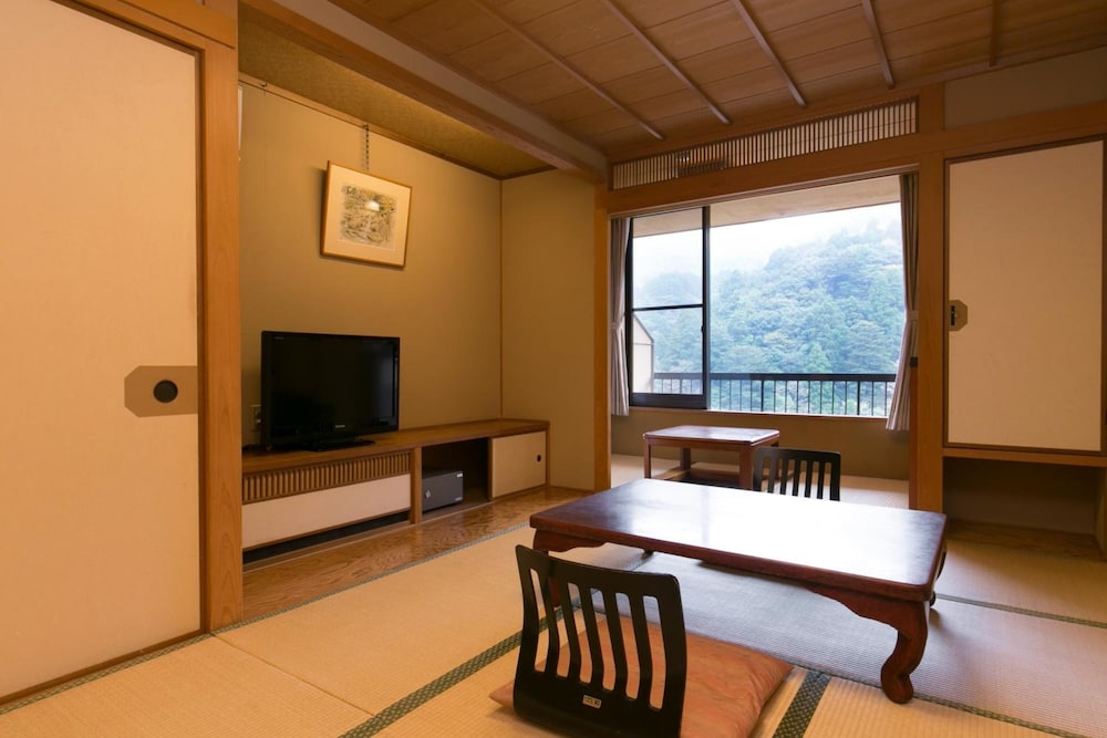 SHIKANOYU HOTEL 44/66