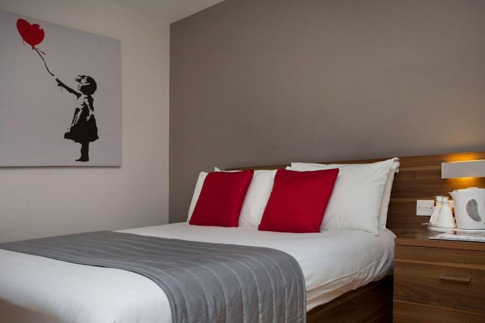 Britannia Study Hotel 27/66
