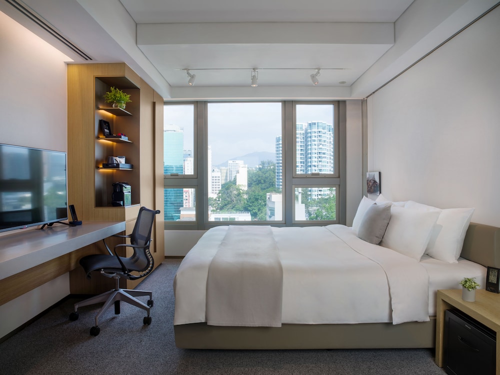 BUSINESS, PREMIUM, KING BED