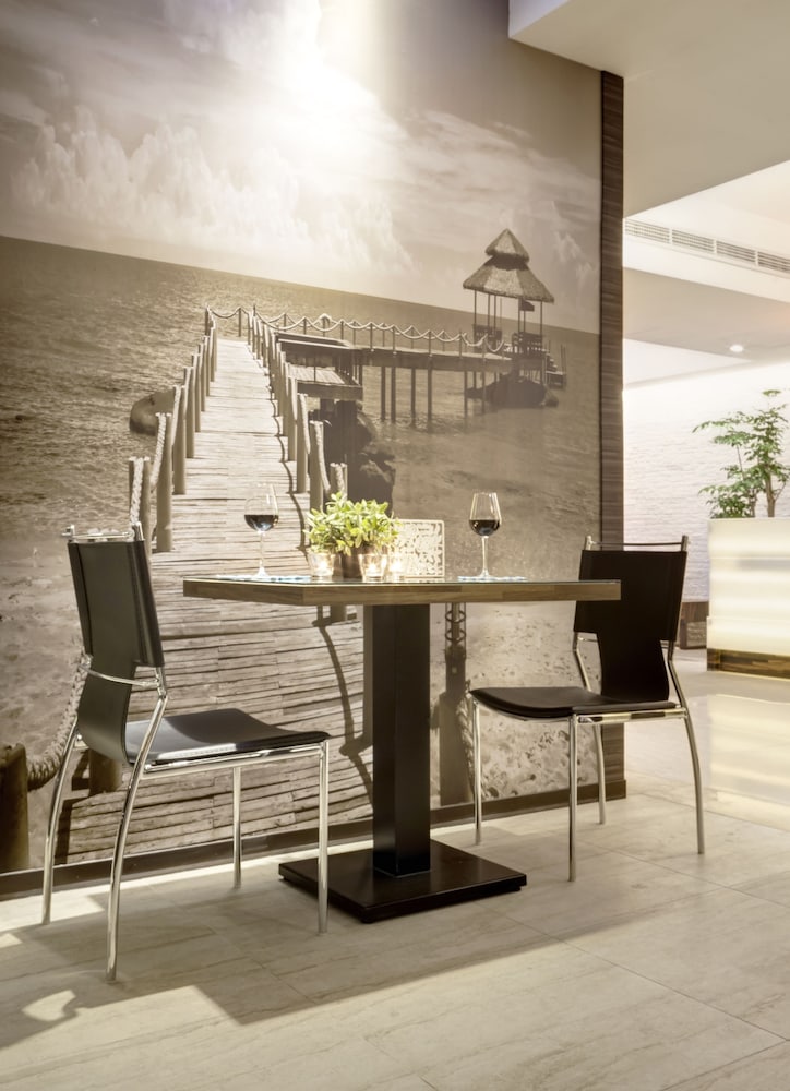 E-Coast Star Hotel 33/41