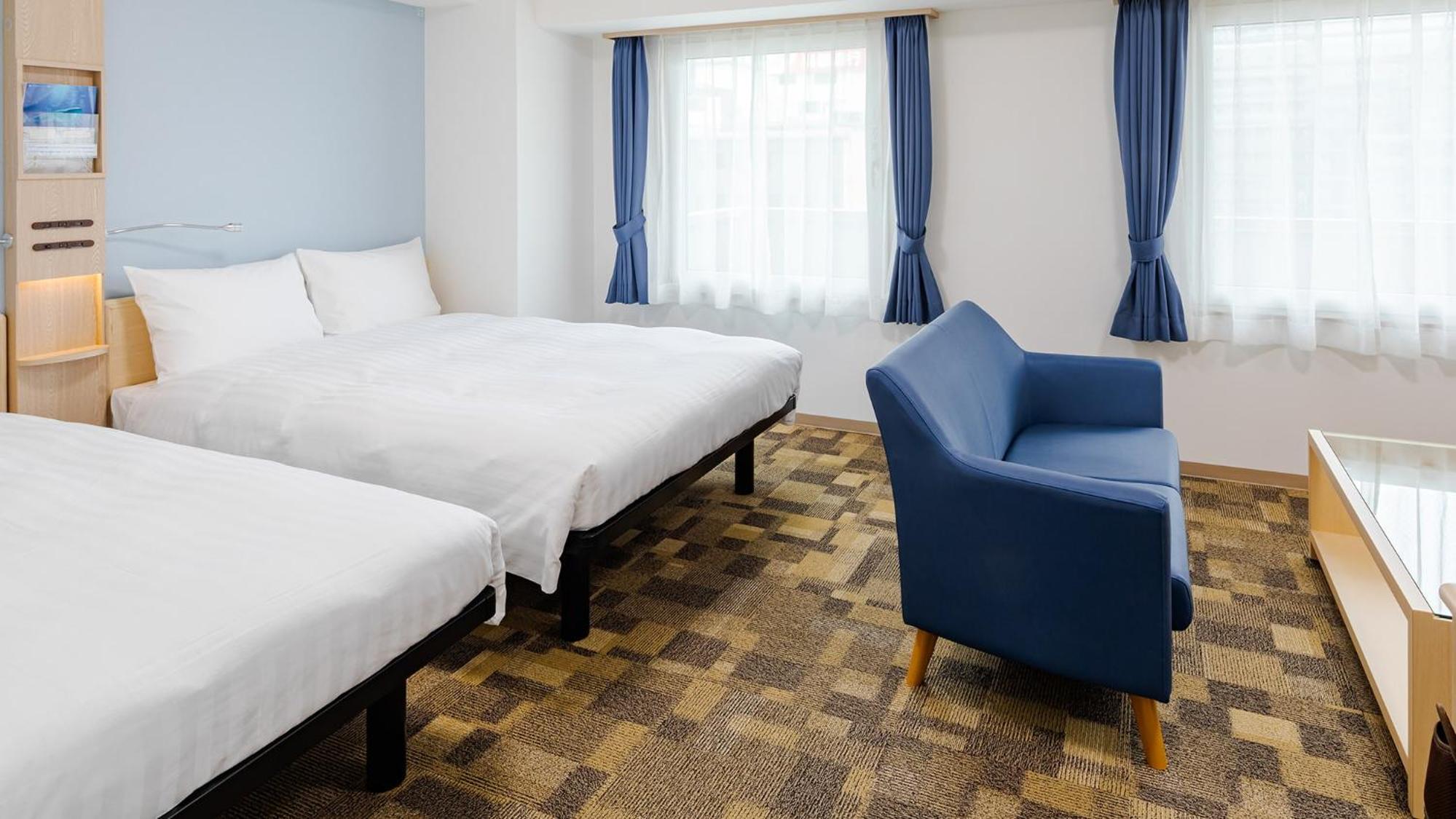 Deluxe, Twin Beds, Smoking