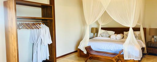 Studio, Twin Beds