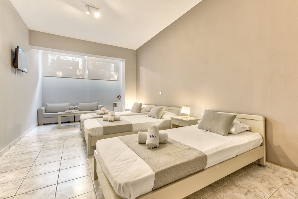 Contessa Hotel 37/105