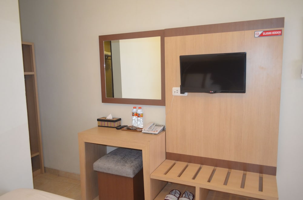 Mawar Asri Hotel 31/43