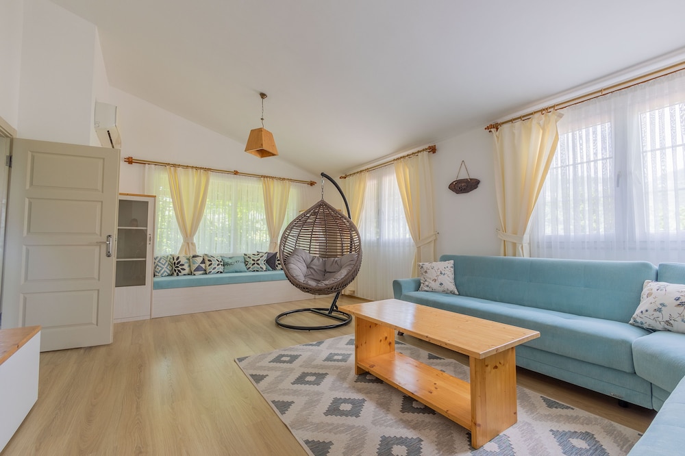 Caretta Caretta Pension 26/43