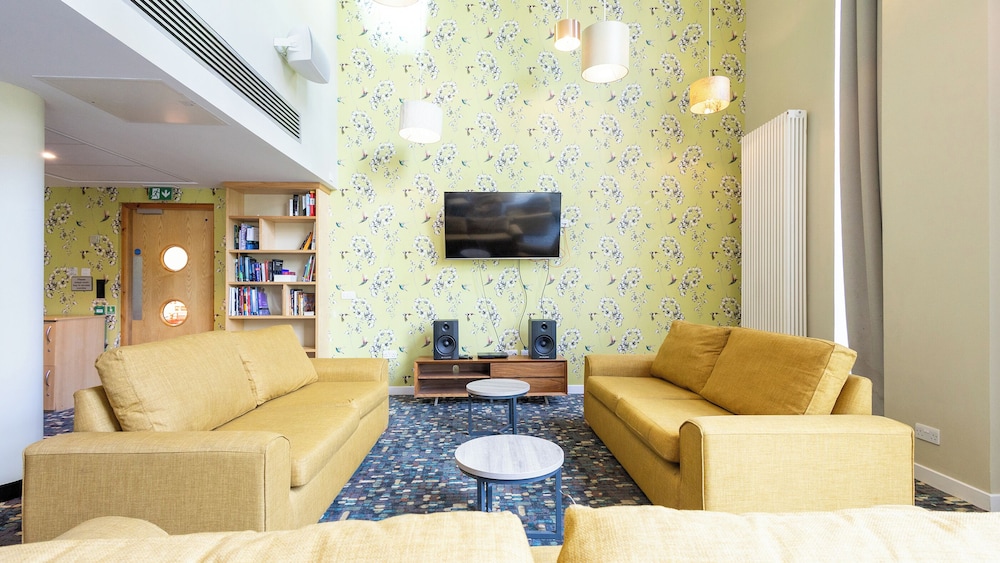 Pollock Estate - Summer Accommodation 28/56