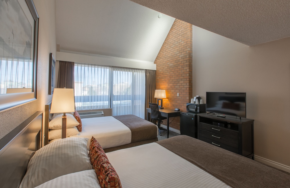 Embassy Inn 18/46