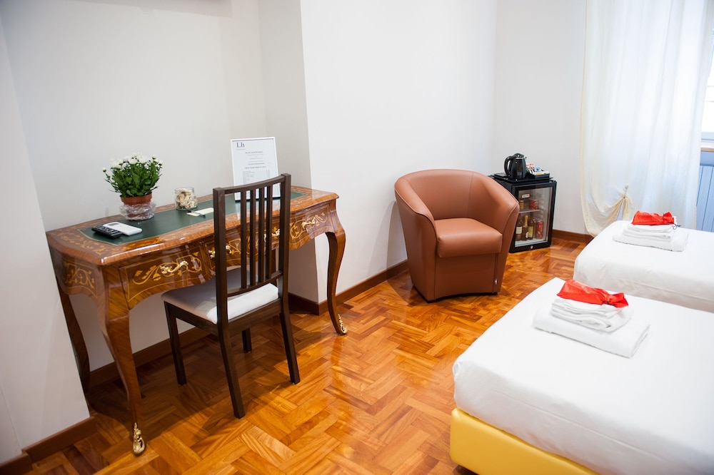 Lh Royal Suites 9/48