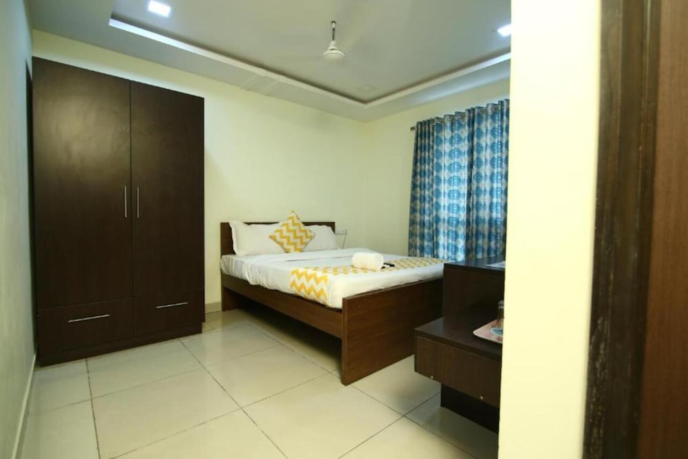 Fabhotel Siri Inn Madhapur 24/39