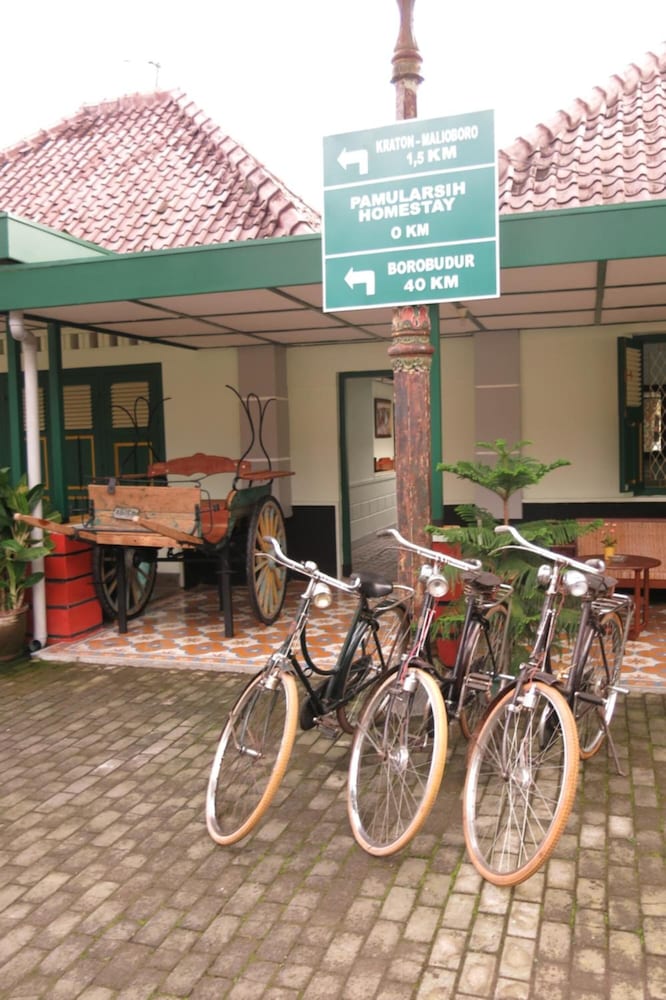 Pamularsih Homestay 41/44