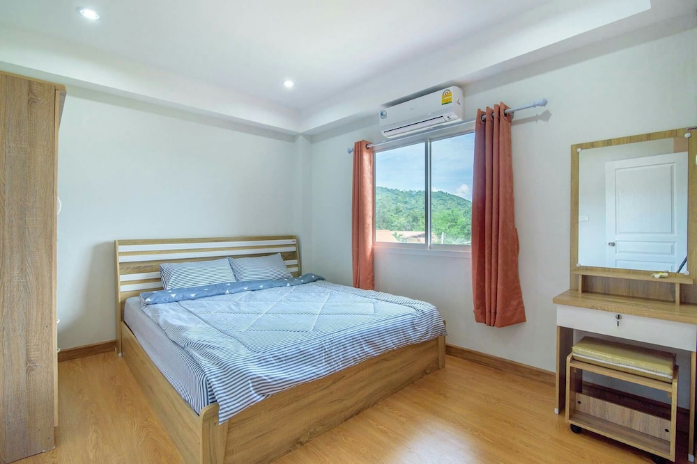 3 BEDROOMS, POOL, VILLA