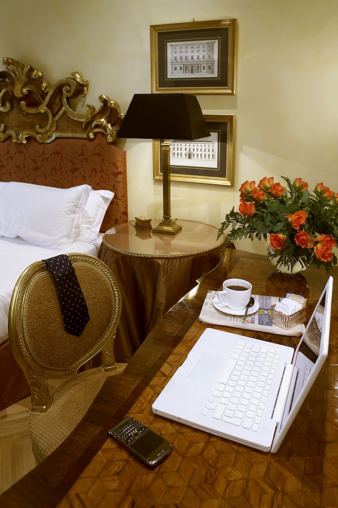 Hotel Villa Duse 33/50