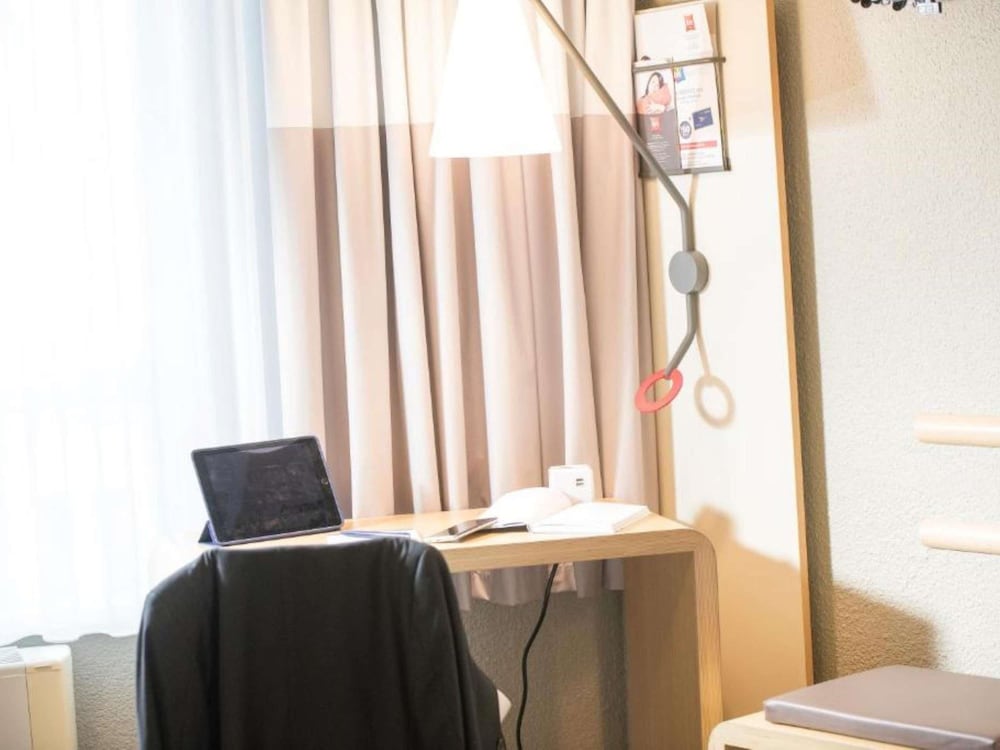 Ibis Hotel Koln Centrum 57/68