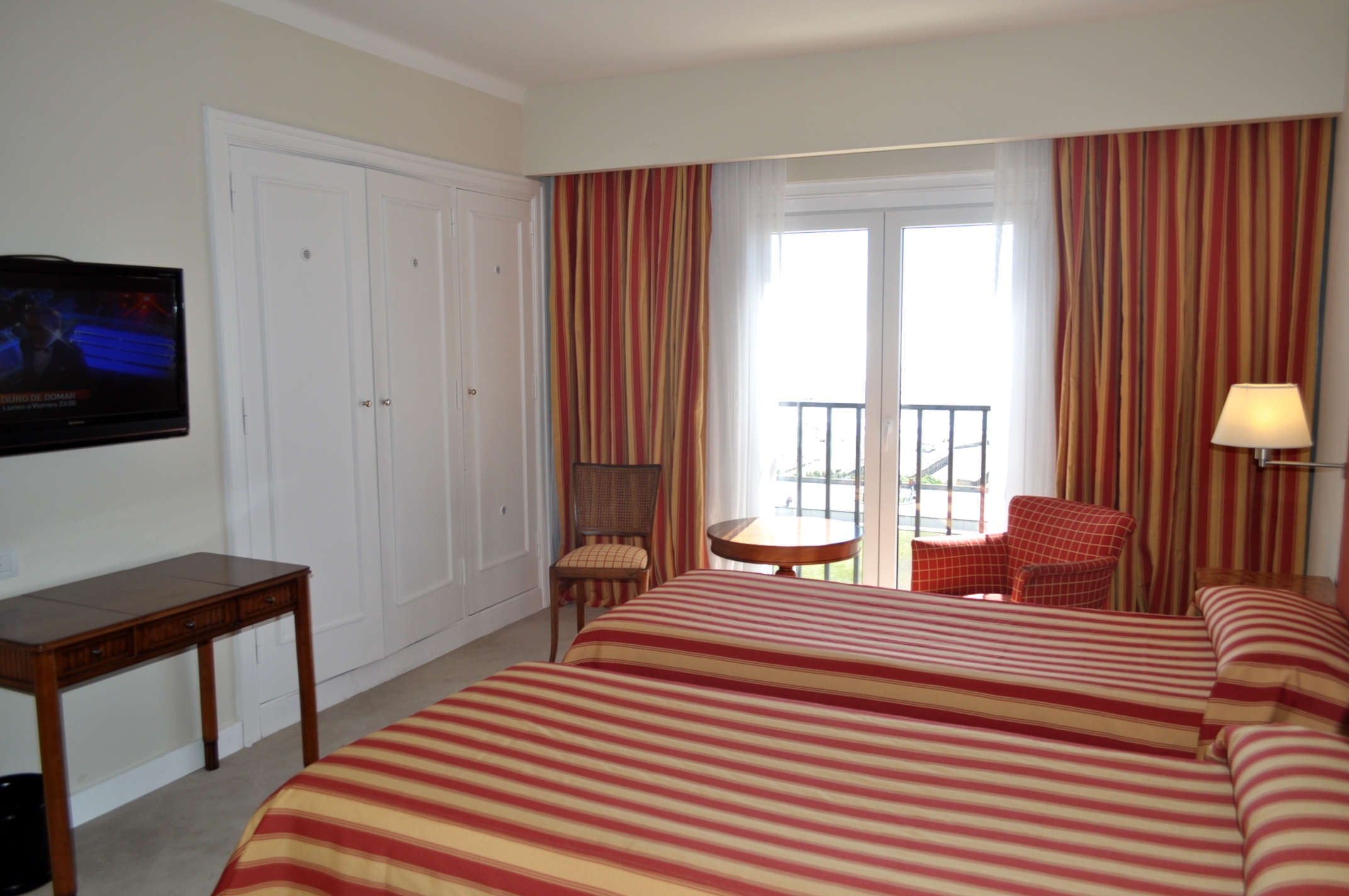 Hermitage Hotel 16/25