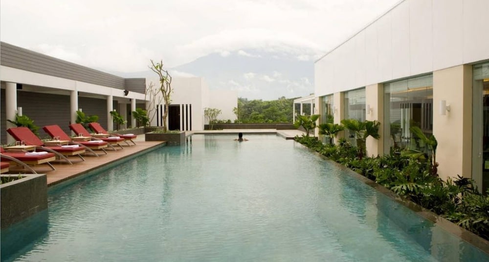 Hotel Santika Bogor 42/45