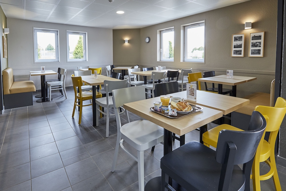 B&B Hotel Caen Memorial 26/33