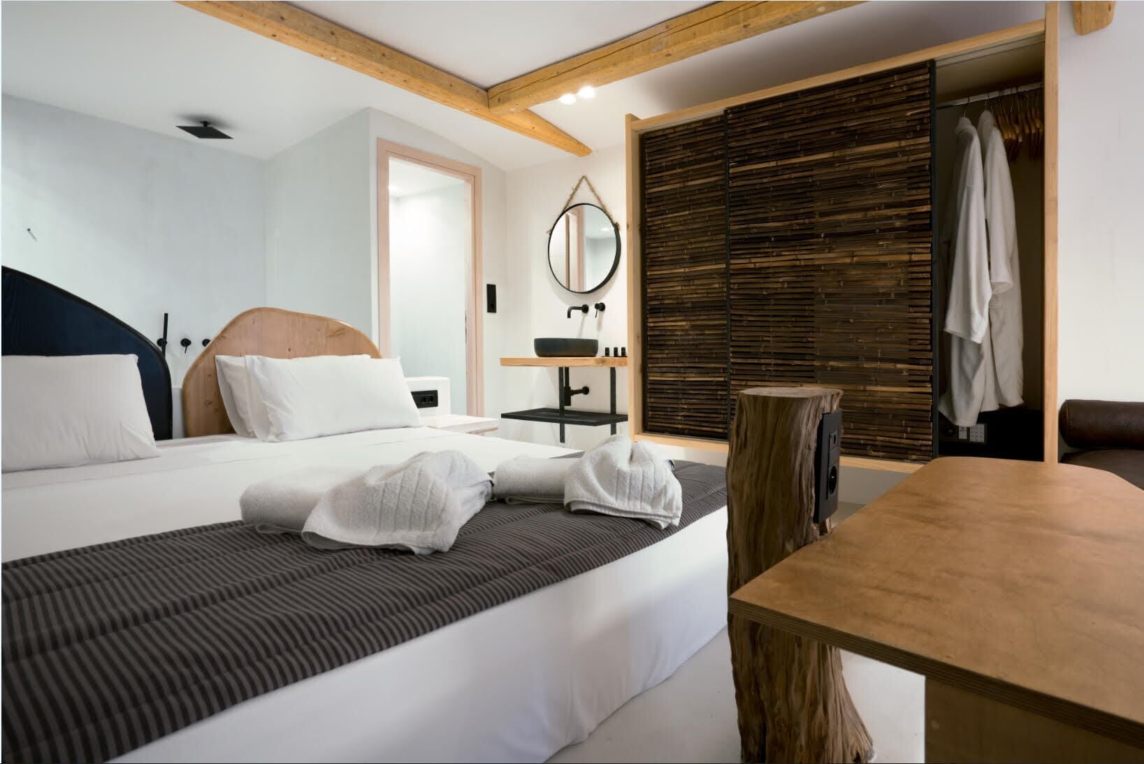 JUNIOR SUITE, EXECUTIVE, LANDSCAPE VIEW