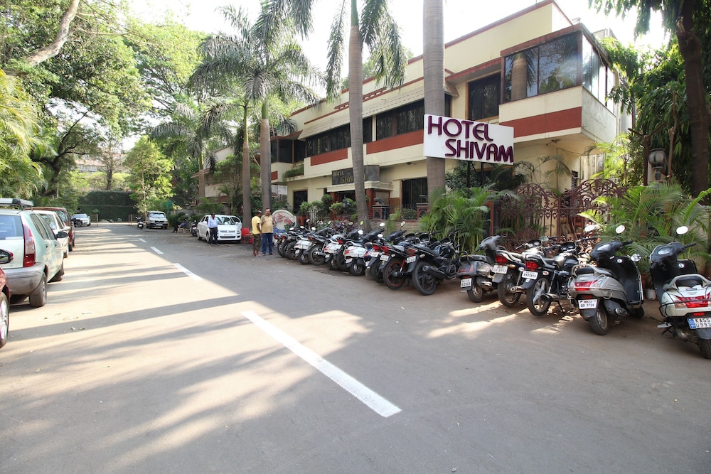 Shivam Hotel 46/58