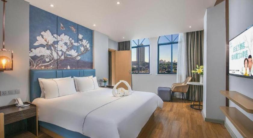 Magnotel Hotel (Dongxing Guomen Port) 24/50