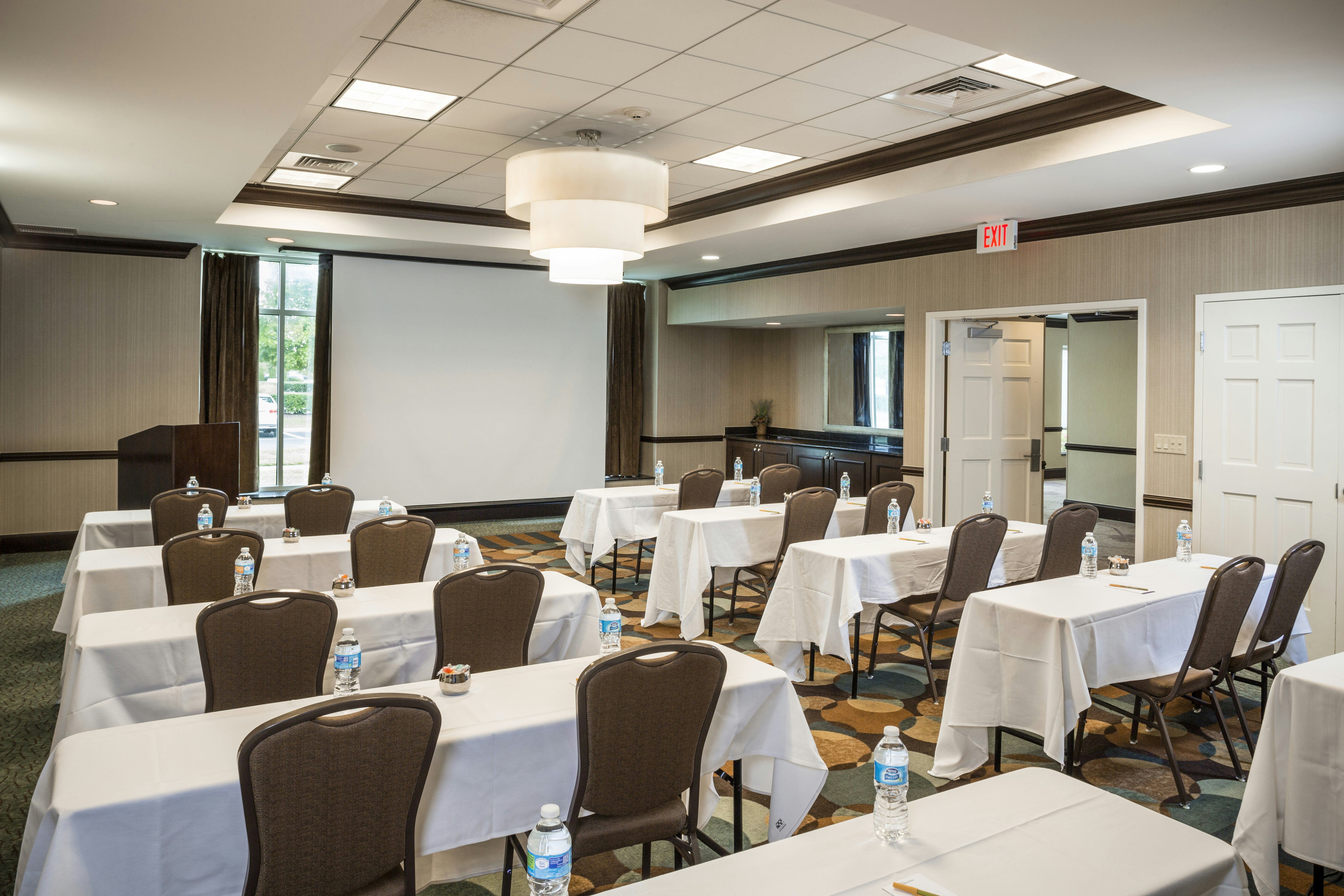 Hilton Garden Inn Hampton Coliseum Central 46/53