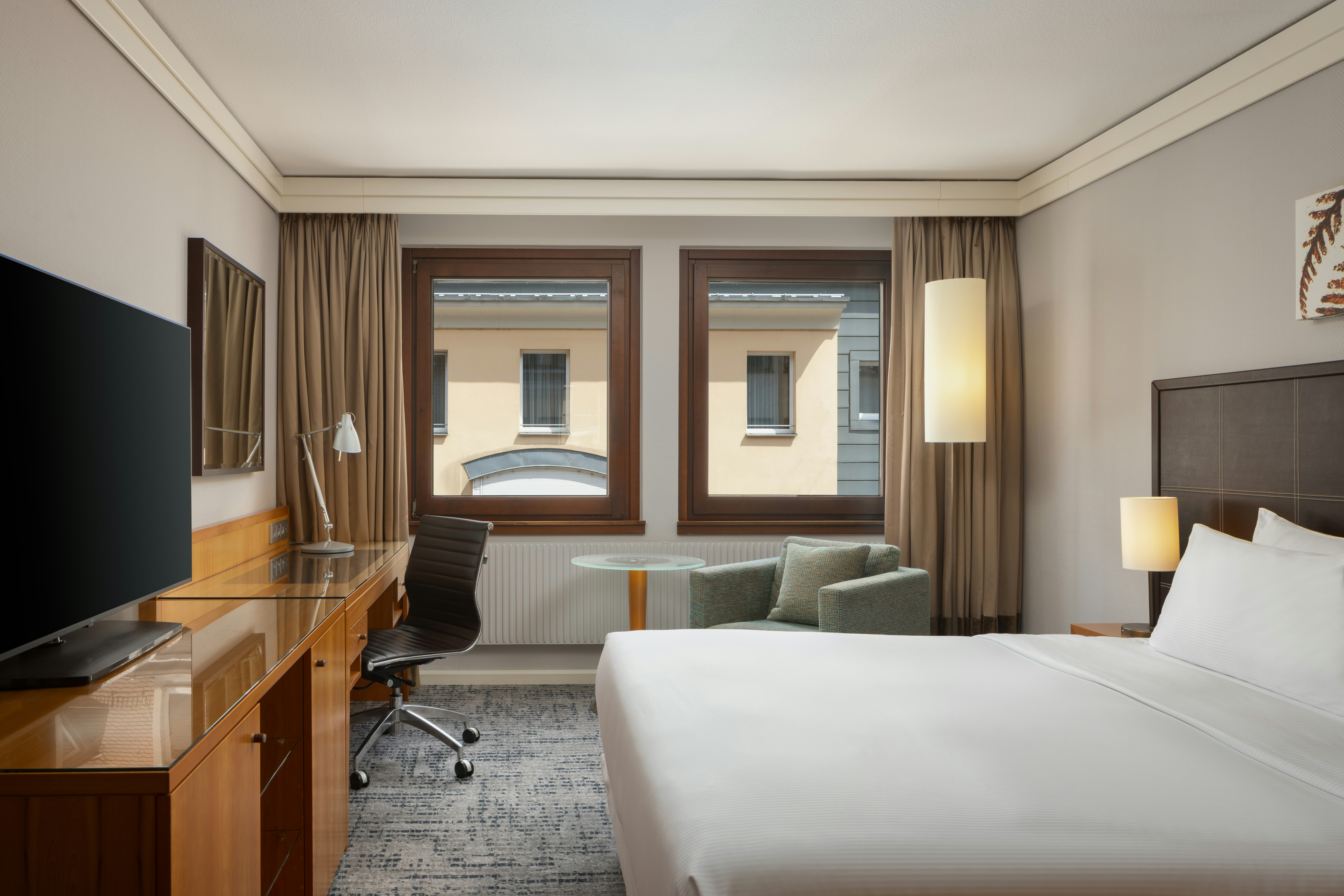 Compact, Queen Bed