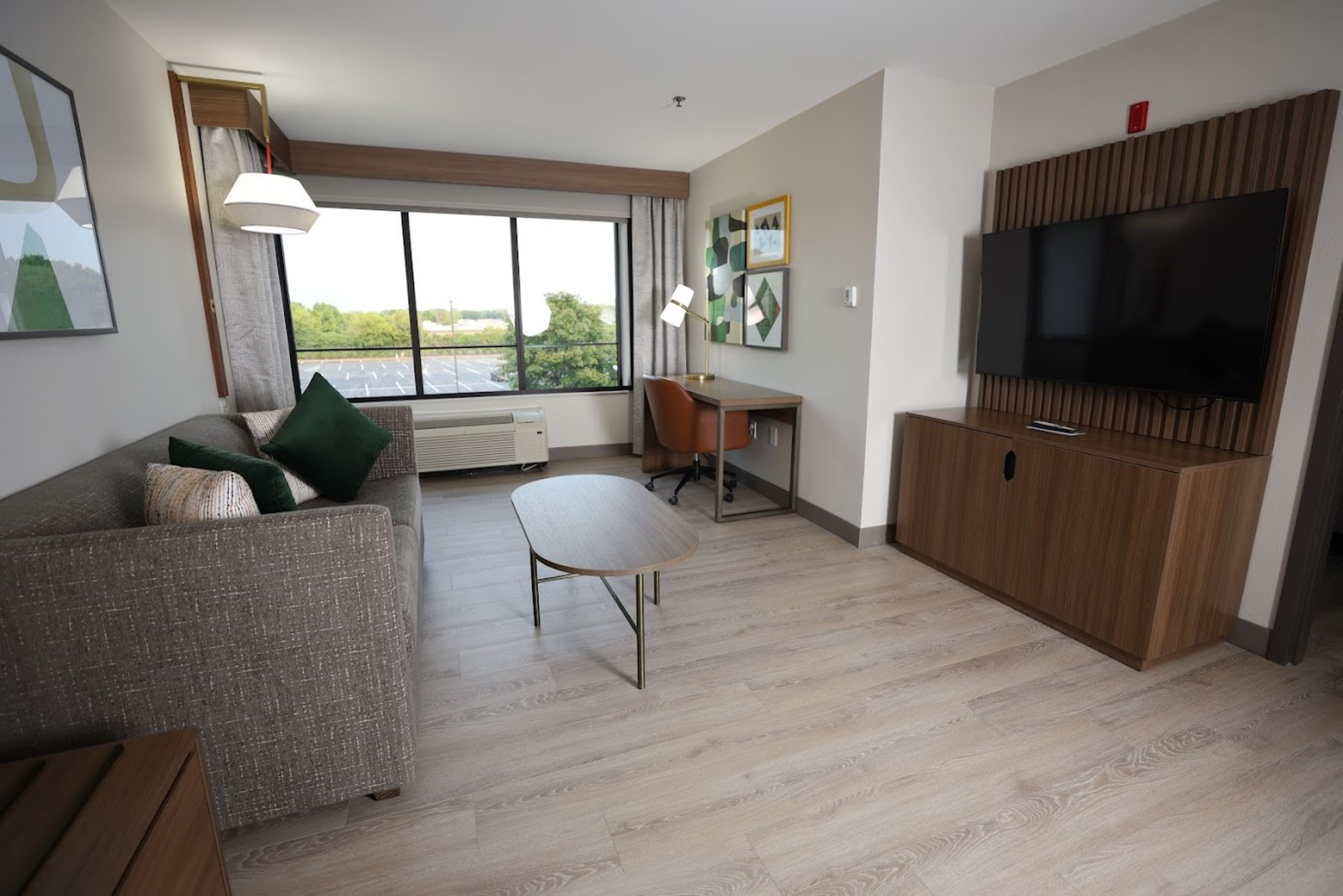 Holiday Inn St. Louis Fairview Heights 53/72