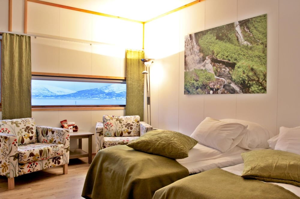 Tjeldsundbrua Hotel 34/50