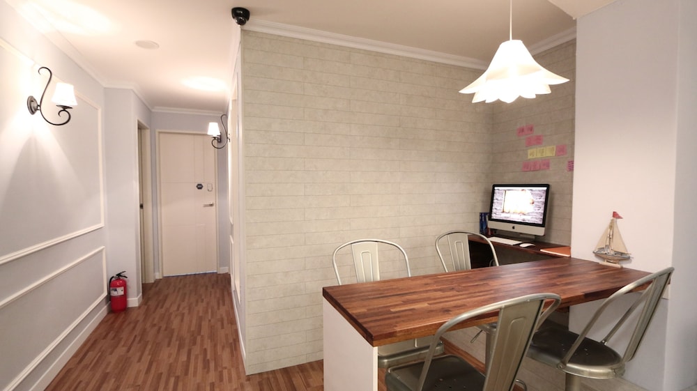 Blueboat Hostel Myeongdong 33/40