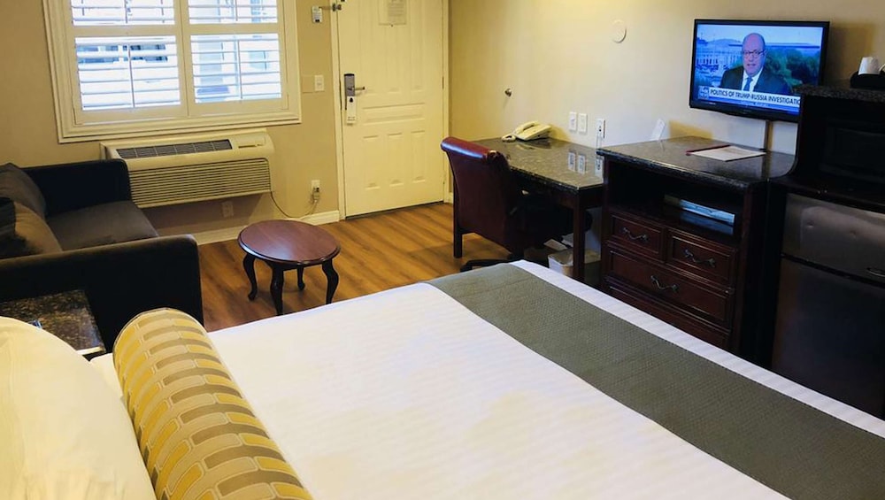 Dynasty Suites Hotel Riverside 22/50