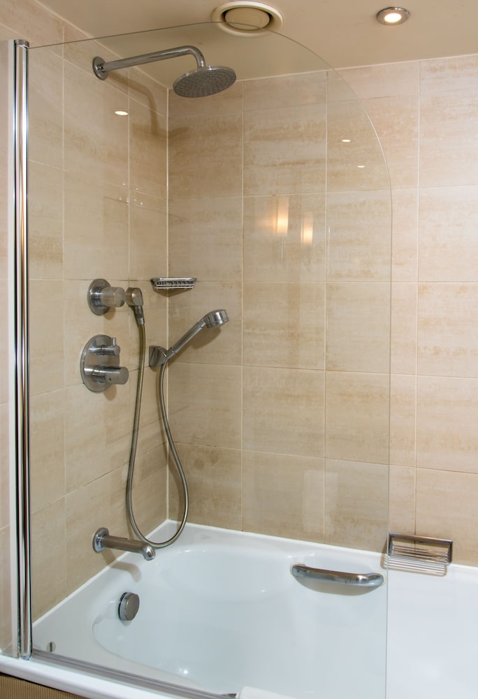 Park City Grand Plaza Kensington 30/74
