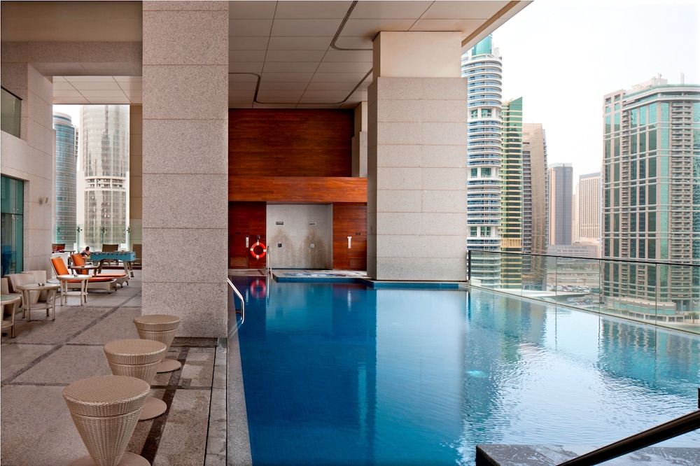 swimming pool spa