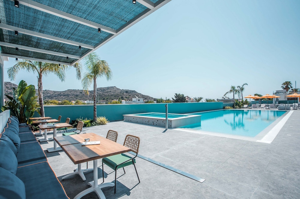 Mazoren Art Hotel 58/60