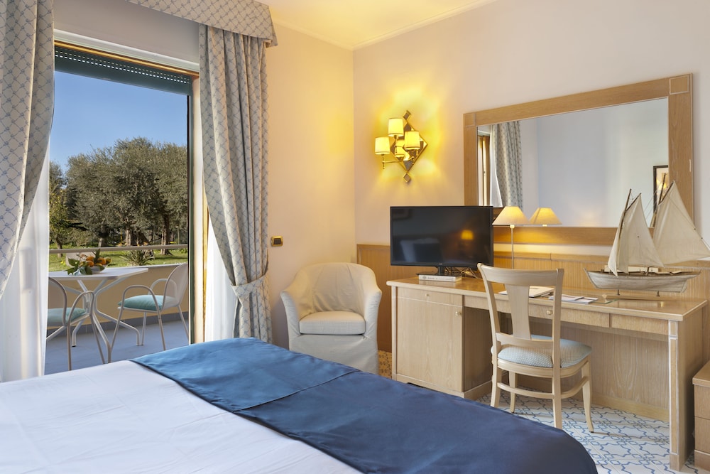 Grand Hotel Vesuvio Sorrento 23/72